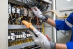 Comment choisir un électricien qualifié pour vos travaux urgents ?